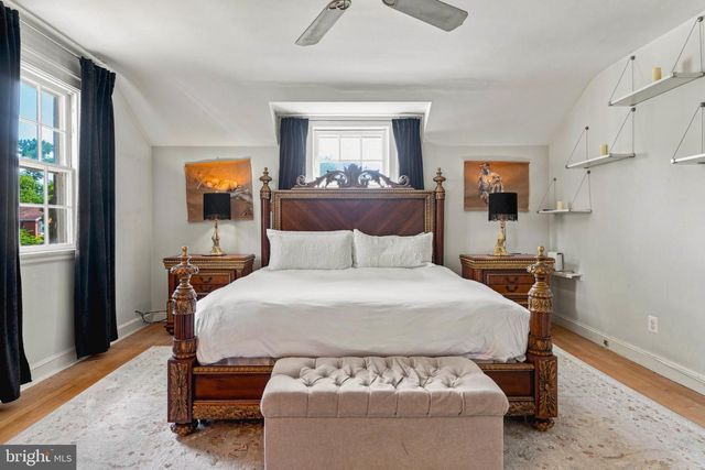 10 W LAKE AVE, Baltimore, MD 21210