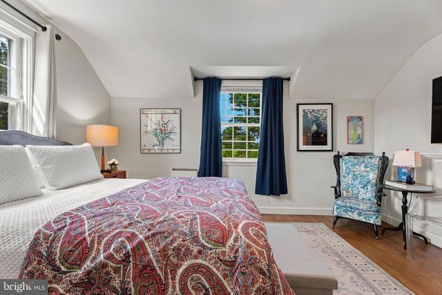 10 W LAKE AVE, Baltimore, MD 21210