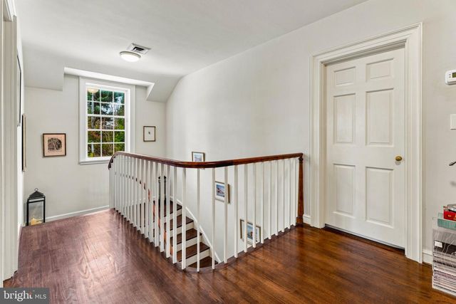 10 W LAKE AVE, Baltimore, MD 21210