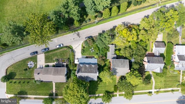 10 W LAKE AVE, Baltimore, MD 21210