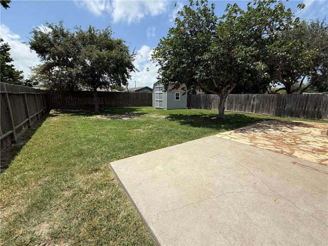 2034 Sunnycrest St, Corpus Christi, TX 78418