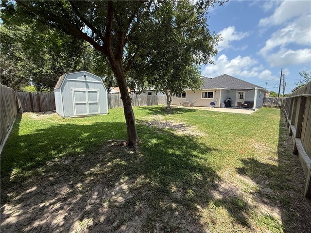 2034 Sunnycrest St, Corpus Christi, TX 78418