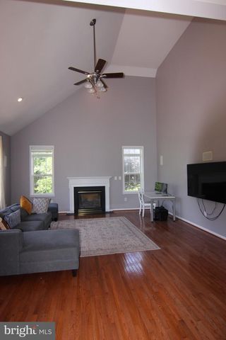 25783 FENIAN CT, Chantilly, VA 20152
