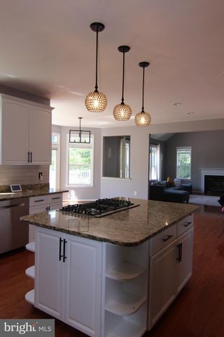 25783 FENIAN CT, Chantilly, VA 20152