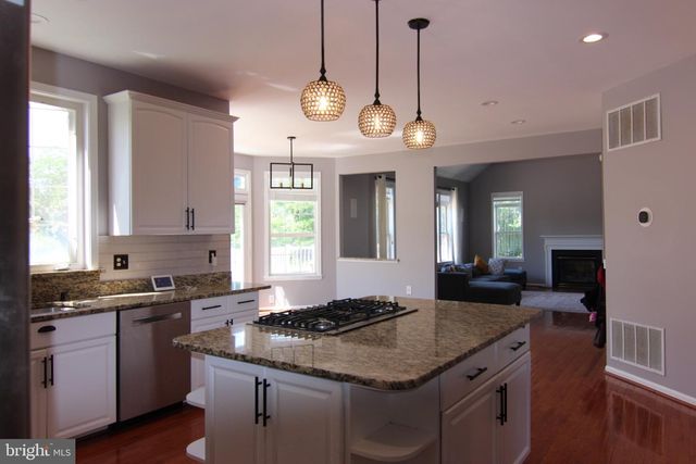 25783 FENIAN CT, Chantilly, VA 20152