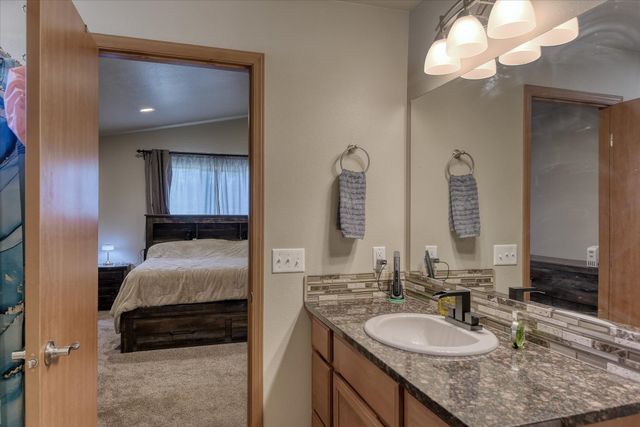 6206 E 7th Ln, Spokane Valley, WA 99212