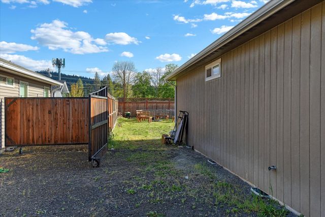 6206 E 7th Ln, Spokane Valley, WA 99212