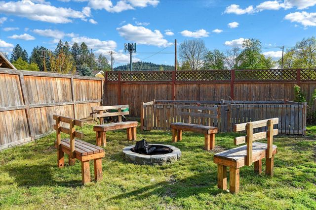 6206 E 7th Ln, Spokane Valley, WA 99212