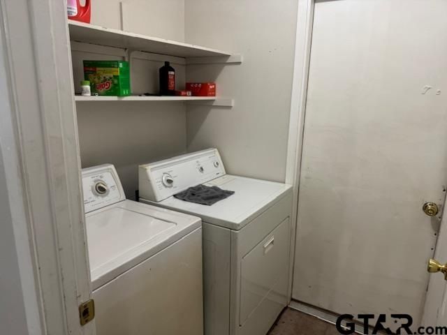 1112 Woodlands Park Drive, Lindale, TX 75771