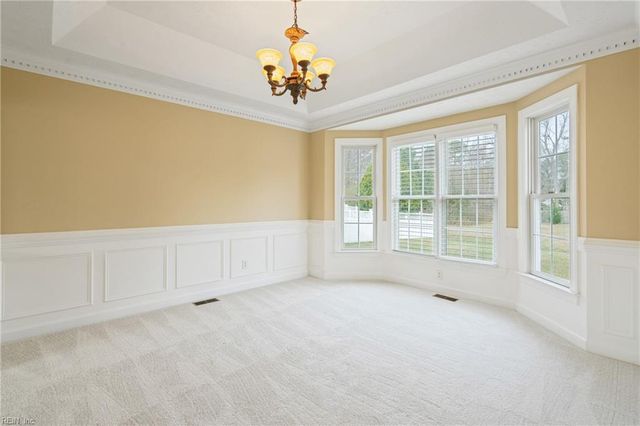 8 Wornom Farm RD, Poquoson, VA 23662