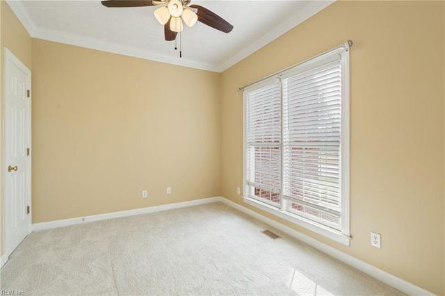 8 Wornom Farm RD, Poquoson, VA 23662