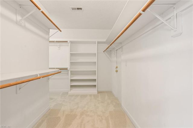 8 Wornom Farm RD, Poquoson, VA 23662