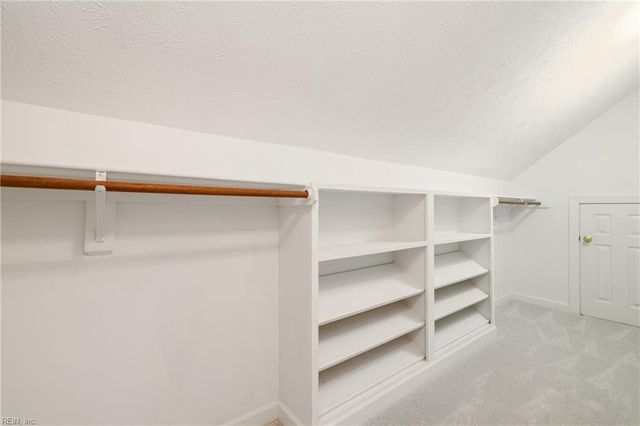 8 Wornom Farm RD, Poquoson, VA 23662