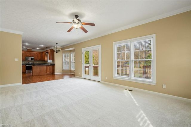 8 Wornom Farm RD, Poquoson, VA 23662