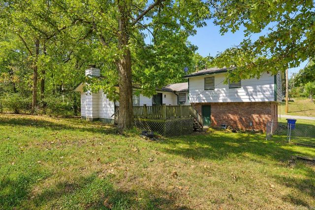 6320 Tall Chief Drive, North Little Rock, AR 72116