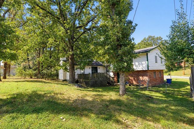 6320 Tall Chief Drive, North Little Rock, AR 72116