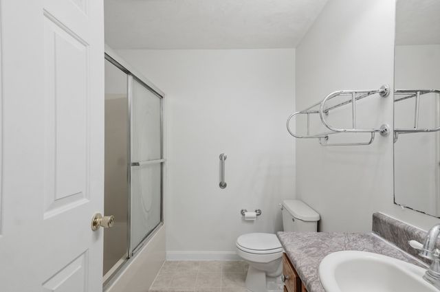 60 Liberty Street 2, Lowell, MA 01851