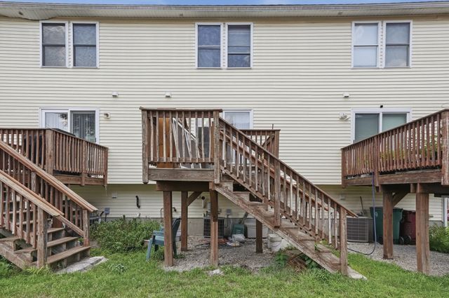 60 Liberty Street 2, Lowell, MA 01851