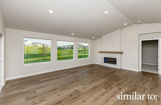 16318 Ironwood Lane, Urbandale, IA 50323