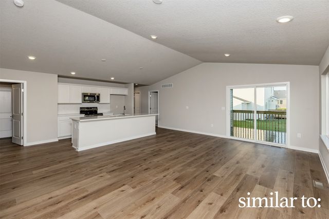 16318 Ironwood Lane, Urbandale, IA 50323