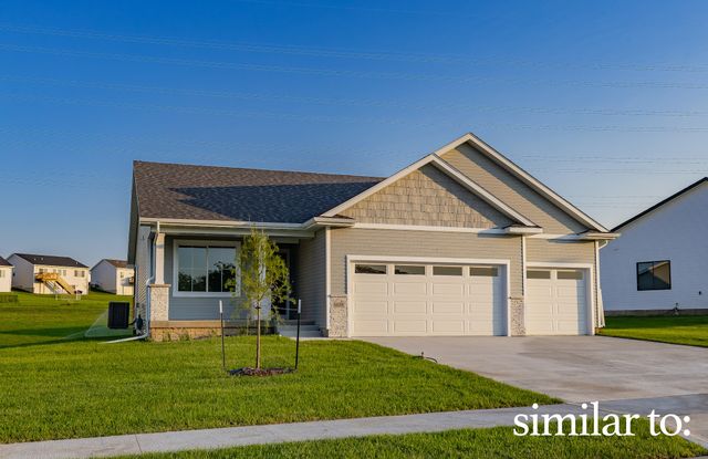 16318 Ironwood Lane, Urbandale, IA 50323