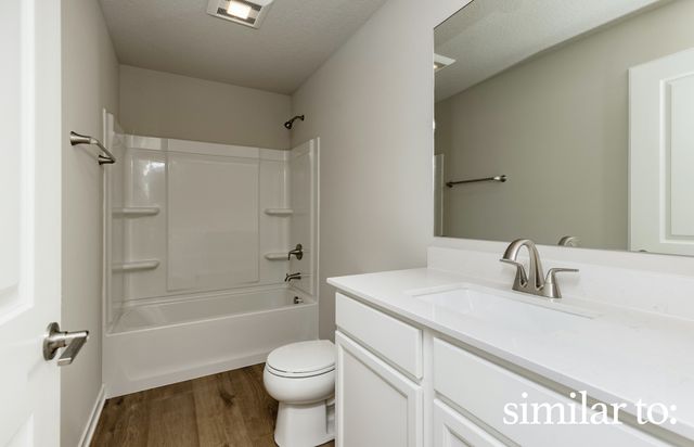 16318 Ironwood Lane, Urbandale, IA 50323