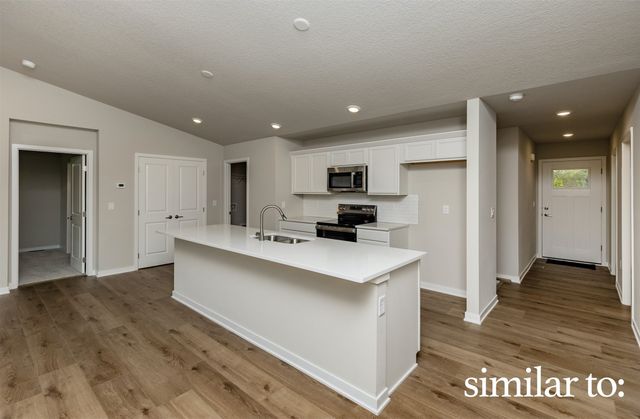 16318 Ironwood Lane, Urbandale, IA 50323