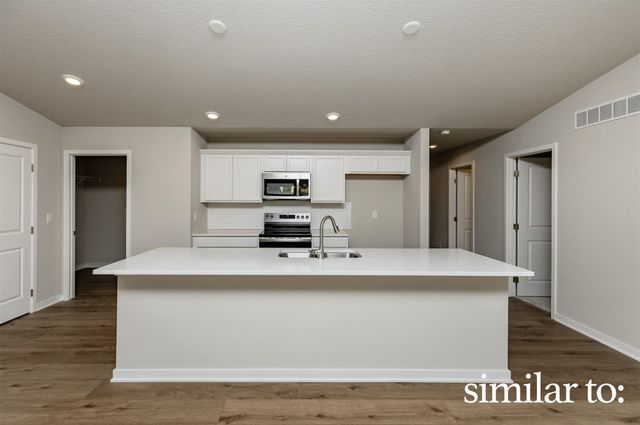 16318 Ironwood Lane, Urbandale, IA 50323