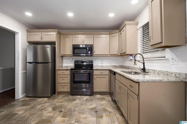 1209 WESTRIDGE LANE, Birmingham, AL 35235