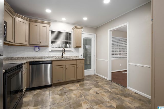 1209 WESTRIDGE LANE, Birmingham, AL 35235