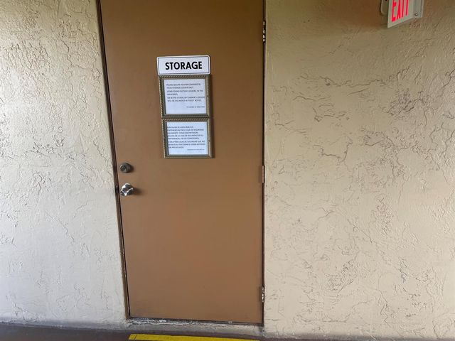 500 W Village Green Circle W 212, Palm Springs, FL 33461