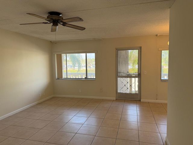 500 W Village Green Circle W 212, Palm Springs, FL 33461