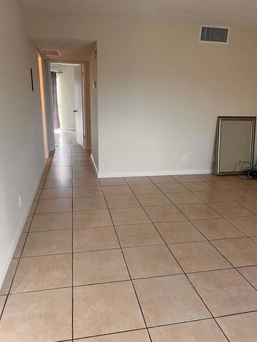 500 W Village Green Circle W 212, Palm Springs, FL 33461