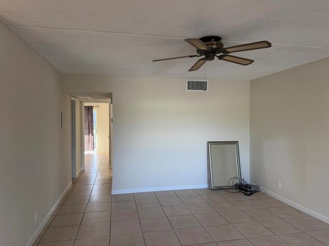 500 W Village Green Circle W 212, Palm Springs, FL 33461