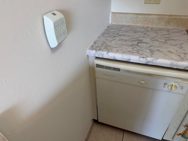 500 W Village Green Circle W 212, Palm Springs, FL 33461