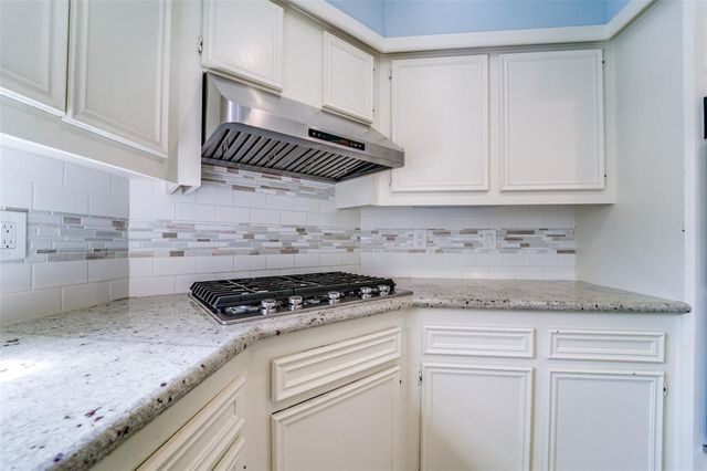 226 Squires Bend, Stafford, TX 77477