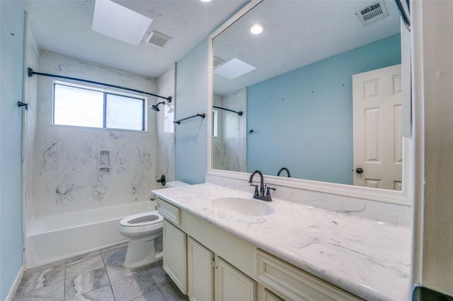 226 Squires Bend, Stafford, TX 77477