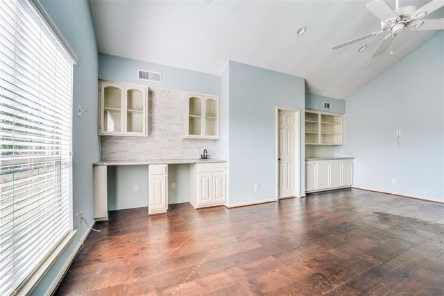 226 Squires Bend, Stafford, TX 77477