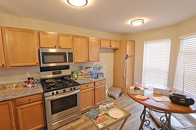 42759 Leon Drive 155, Belleville, MI 48111