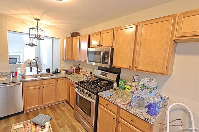 42759 Leon Drive 155, Belleville, MI 48111