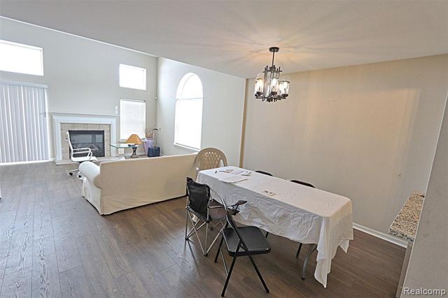 42759 Leon Drive 155, Belleville, MI 48111