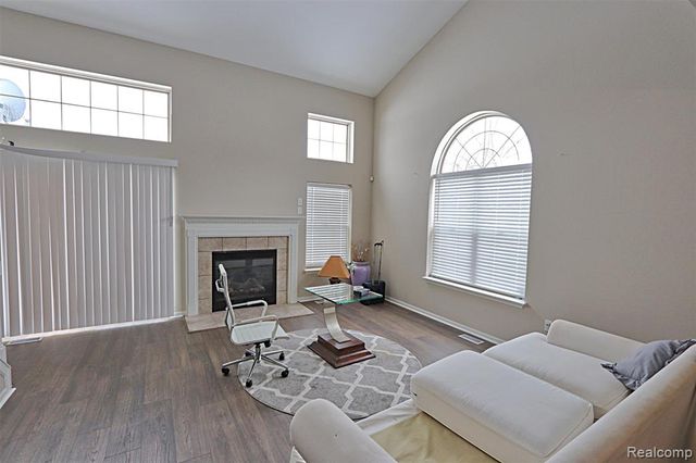 42759 Leon Drive 155, Belleville, MI 48111