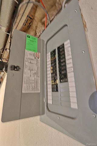 42759 Leon Drive 155, Belleville, MI 48111