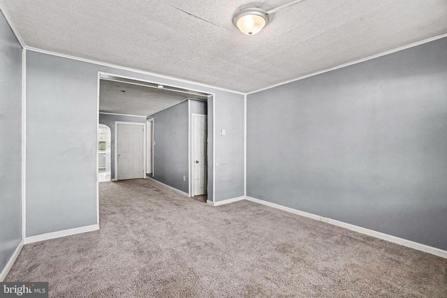 406 E WICONISCO AVE, Tower City, PA 17980