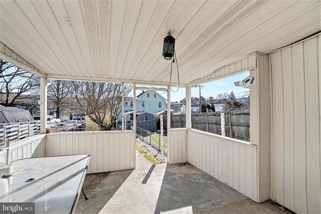 406 E WICONISCO AVE, Tower City, PA 17980