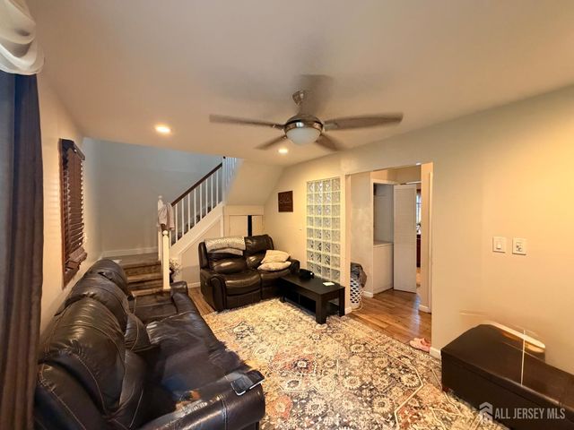 36 Cambridge Road, Edison, NJ 08817