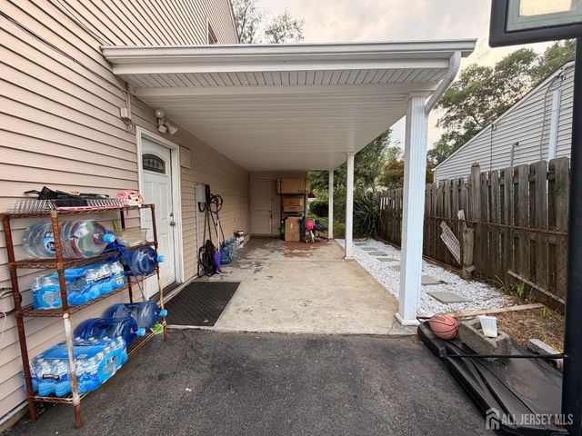 36 Cambridge Road, Edison, NJ 08817