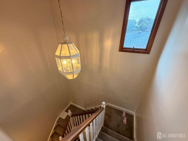36 Cambridge Road, Edison, NJ 08817