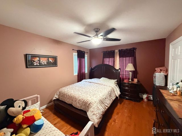 36 Cambridge Road, Edison, NJ 08817