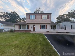 36 Cambridge Road, Edison, NJ 08817